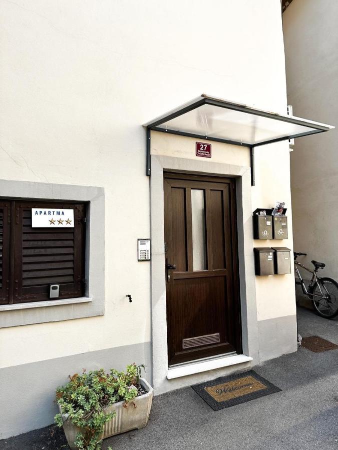 Apartma Jugo Копер Екстериор снимка